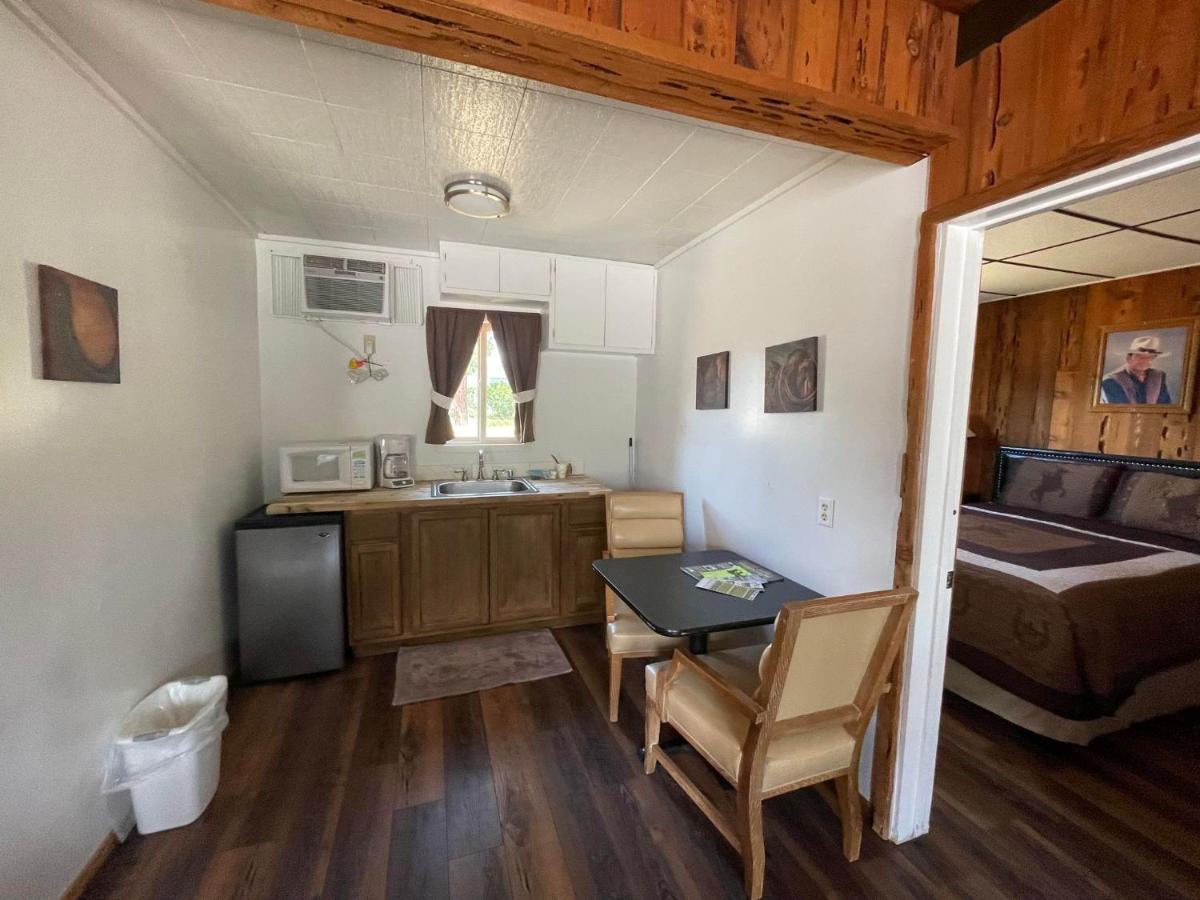 Riverfront Lodging Shady Cove Kültér fotó