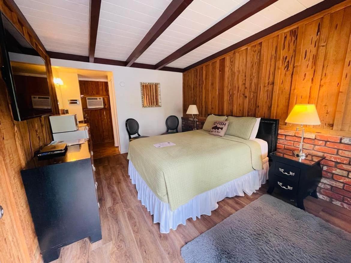 Riverfront Lodging Shady Cove Kültér fotó